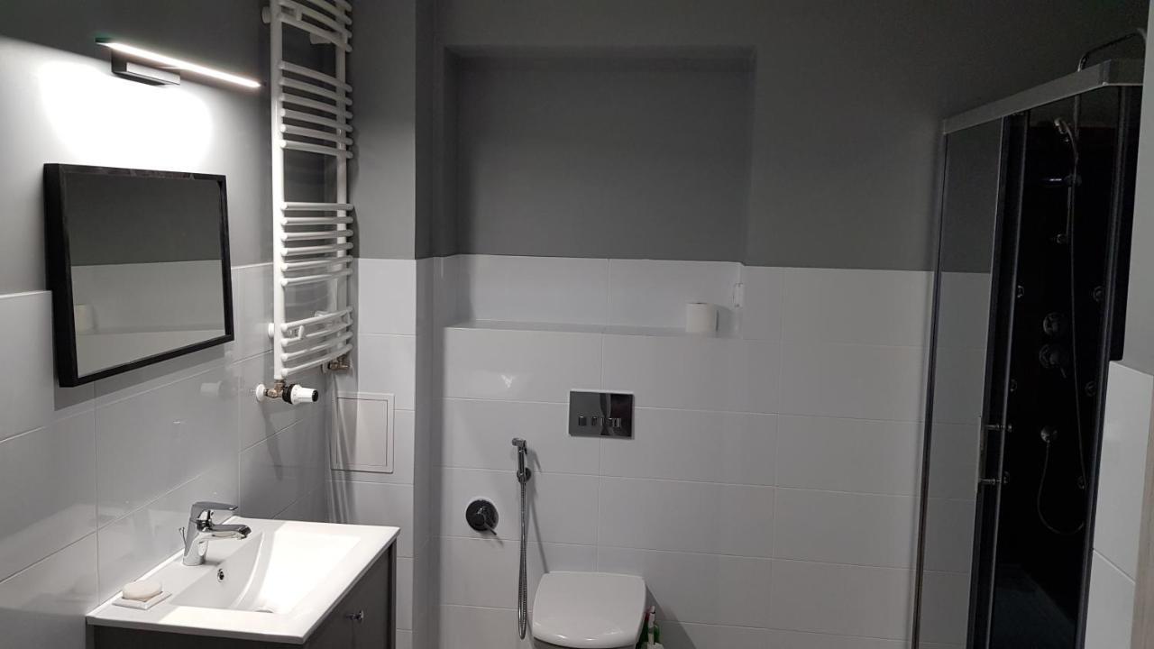 Avalon Apart 1 Legnica Eksteriør billede