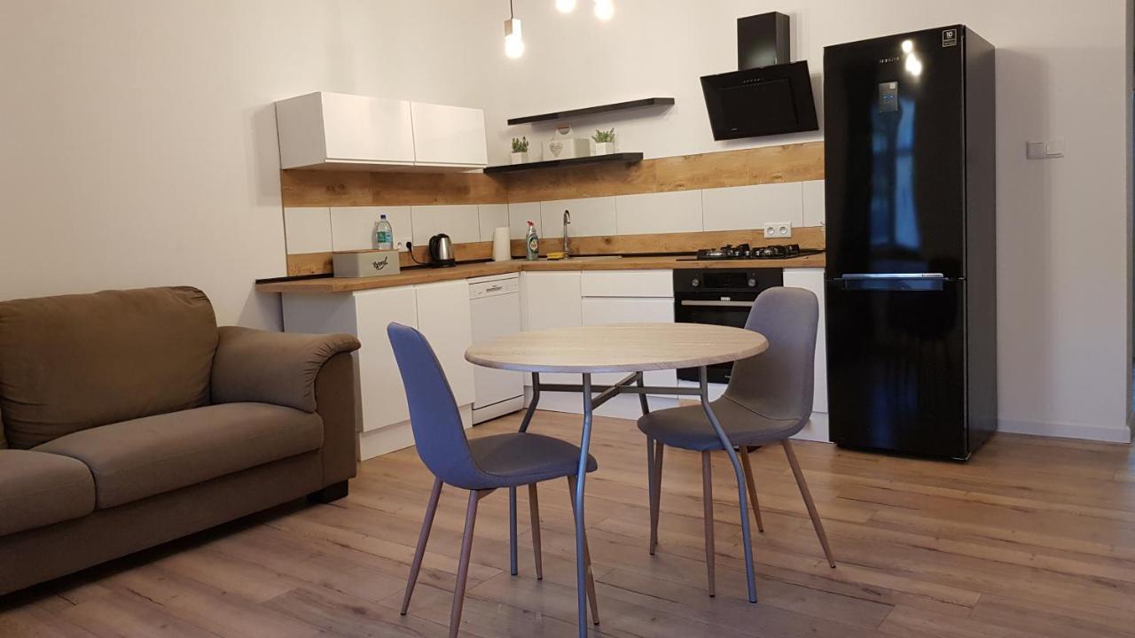 Avalon Apart 1 Legnica Eksteriør billede