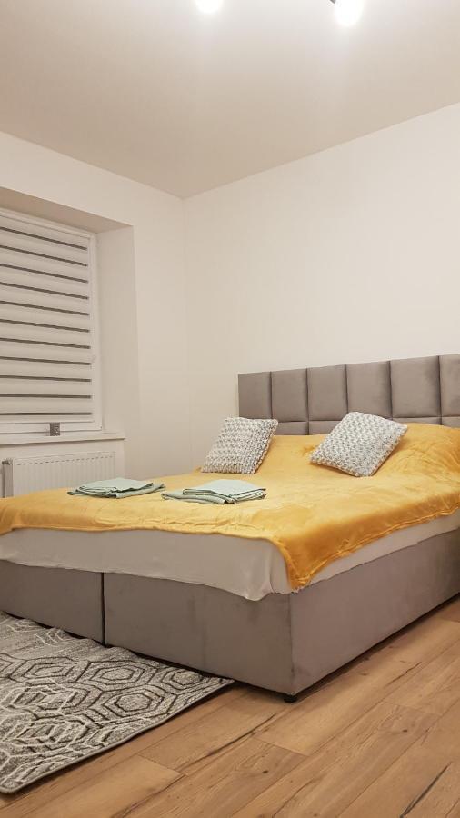 Avalon Apart 1 Legnica Eksteriør billede